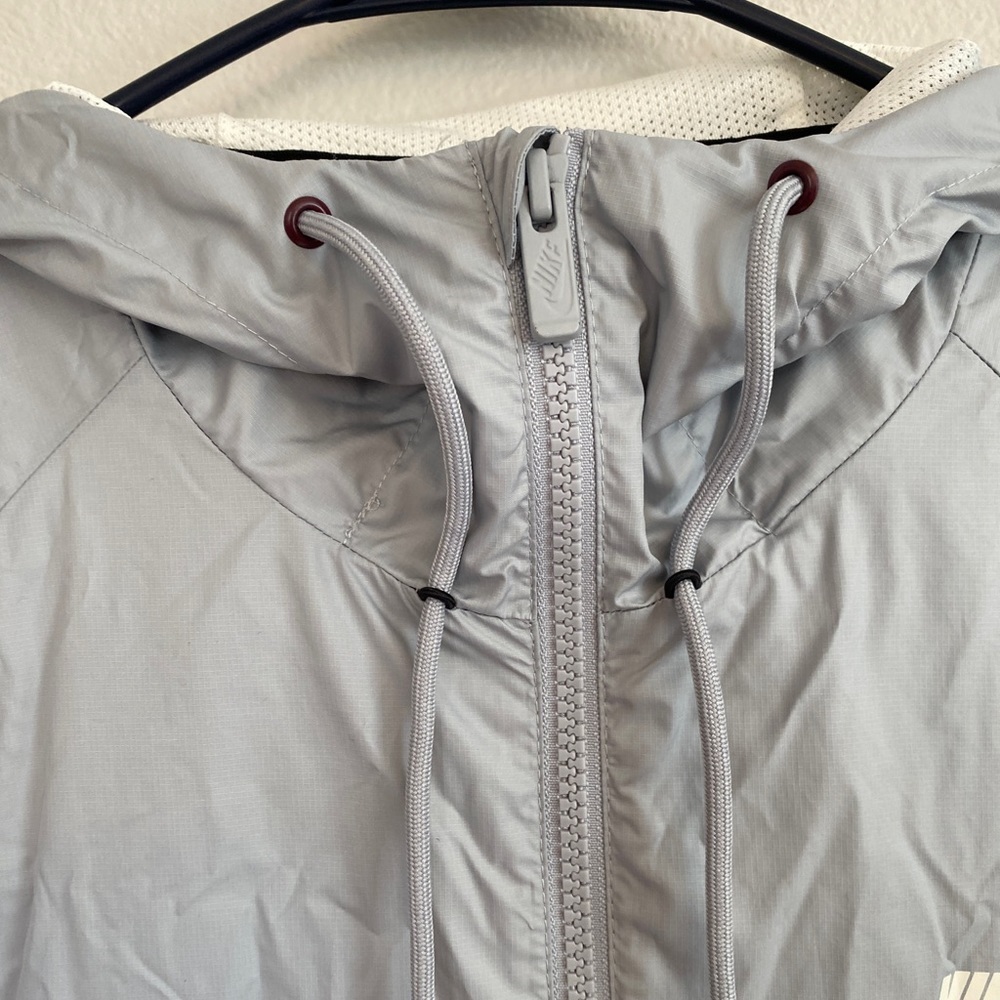 Unisex Nike Sportswear Windbreaker Hooded Rain Jacket - Picture 10 of 11